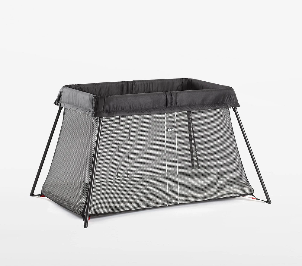 BABYBJÖRN® Travel Crib Light & Sheet