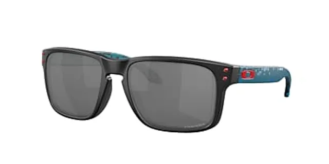 Oakley OO9101 Batwolf® 01 Prizm Sapphire & Polished Black Sunglasses | Sunglass  Hut New Zealand