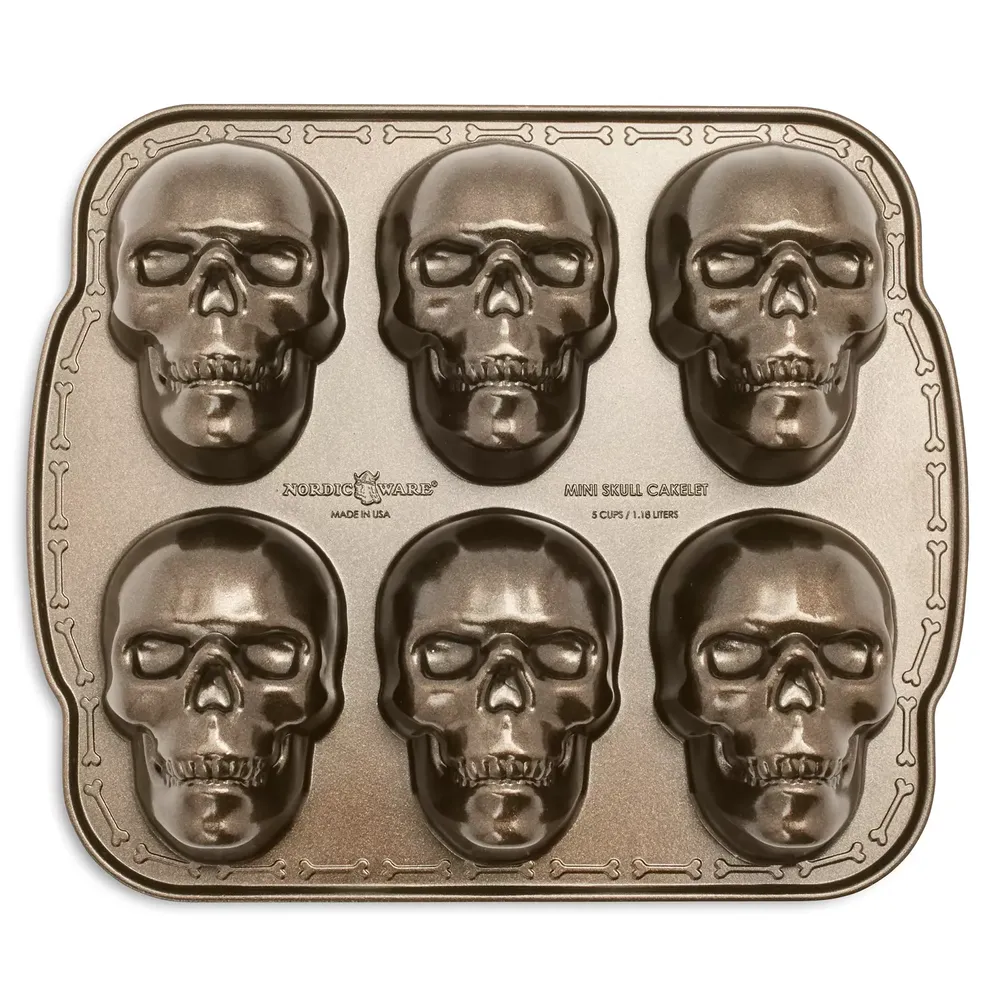 Nordic Ware Skull Bites Cakelet Pan