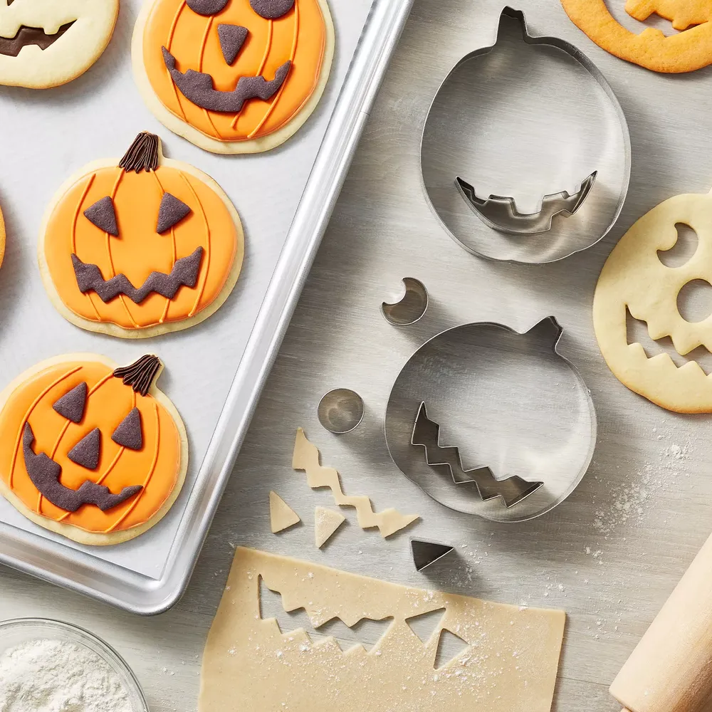 Sur La Table Jack O Lantern Cookie Cutter Kit