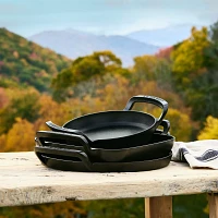 Le Creuset Alpine Skillet, 10"