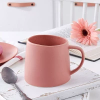 Stone Lain Delilah Porcelain Organic Shaped Mugs