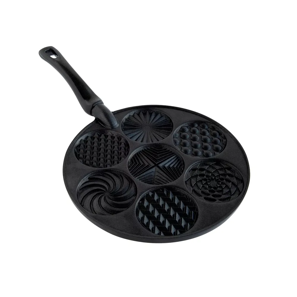 Nordic Ware Wreathlettes Pan, Cast Aluminum, Nonstick