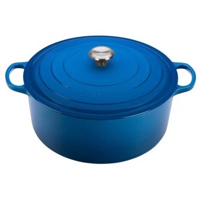 Le Creuset Signature Round Dutch Oven