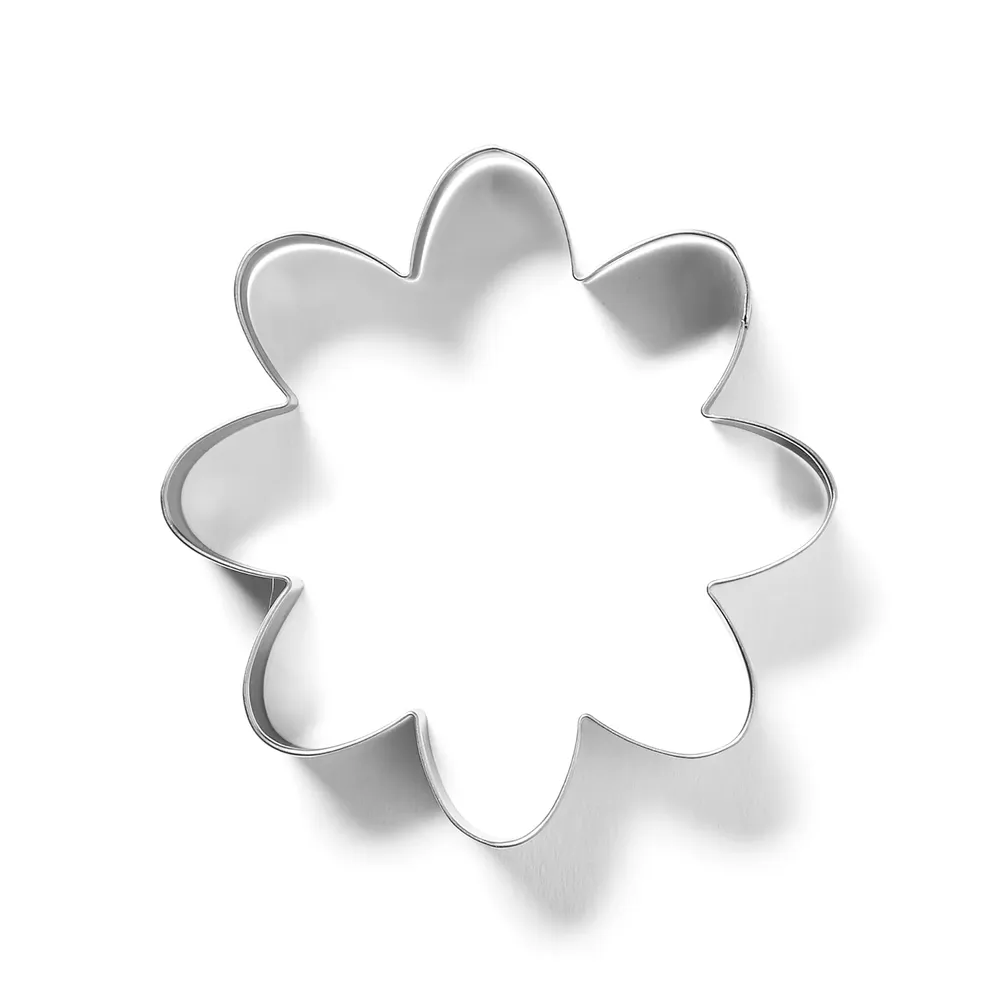 Sur La Table Daisy Cookie Cutter