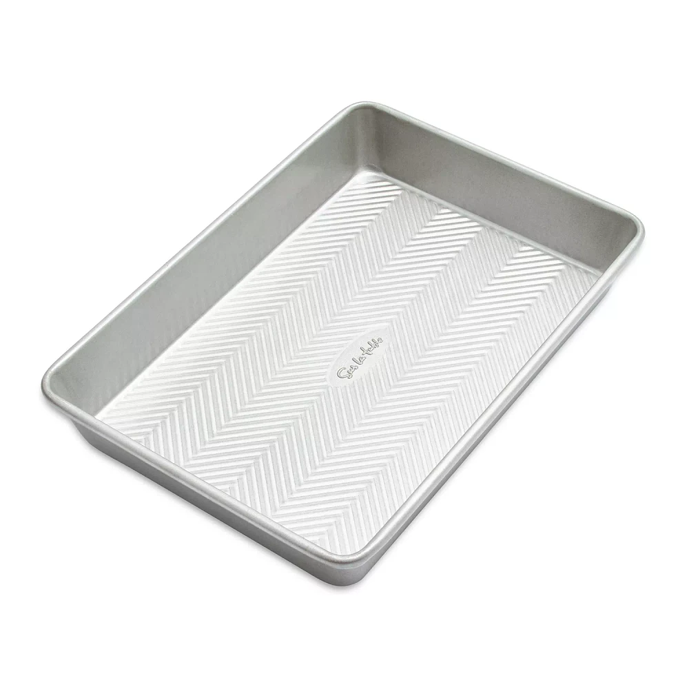 Sur La Table Silver Classic Rectangular Cake Pan, 9" x 13"