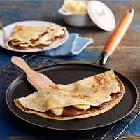 Staub Cast Iron Crêpe Set