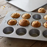 Sur La Table Platinum Pro Standard Muffin Pan, 12 Count