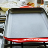 Le Creuset Extra-Large Double-Burner Griddle