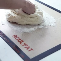 Roul ’Pat Silicone Pastry Mat, 31½" x 23"