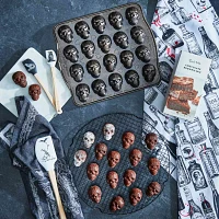 Nordic Ware Skull Bites Cakelet Pan