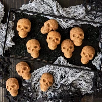 Nordic Ware Skull Bites Cakelet Pan