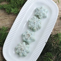 Nordic Ware Frozen Snowflake Cakelet Pan