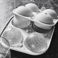 <i>Star Wars</i>™ Death Star™ Ice Tray