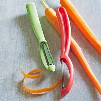 Kuhn Rikon Red and Green Swivel Peeler Set