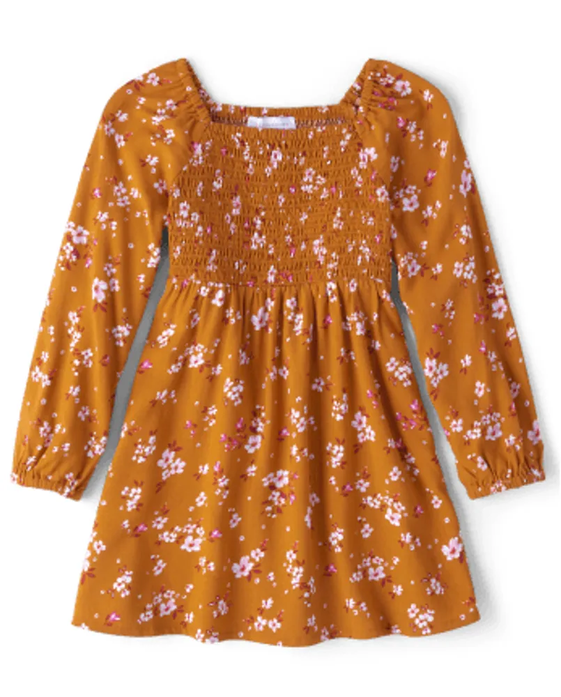 Robe smockée à fleurs maman et moi pour bébé toute-petite fille