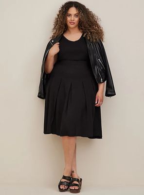 Plus - High Waisted Pleated Midi Skirt Challis Black Torrid
