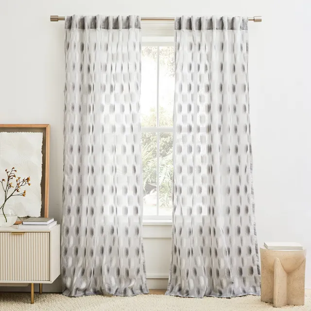 Semi-Sheer Clipped Jacquard Curtain