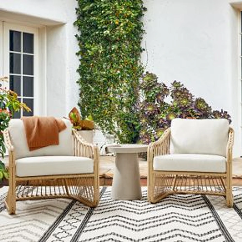 Outdoor Lounge Set: Tulum Lounge Chair + Concrete Pedestal Outdoor 18 in Round Side Table, Gray Concrete