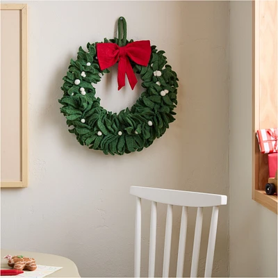 Felt Mistletoe Wreath | West Elm