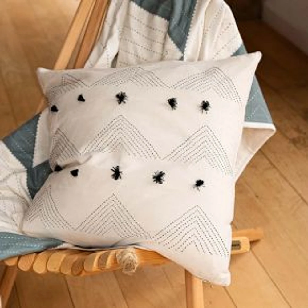 Traingle Stitch Pillow