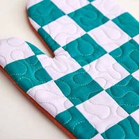 Marina Checkered Oven Mitt