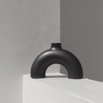 Half Polo Vase - Black