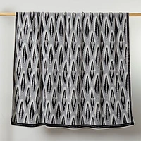 MADE HERE NEW YORK DECO SKYSCRAPER COTTON THROW BLANKET Black/Gray