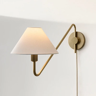 Beatrix Long Arm Pivot Sconce, 25", Champagne