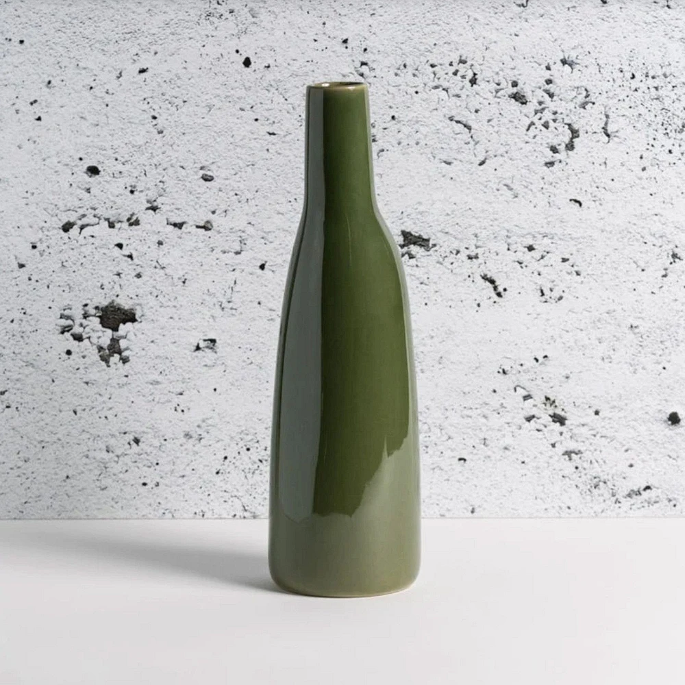 Gharyan Stoneware Vase, Matte White