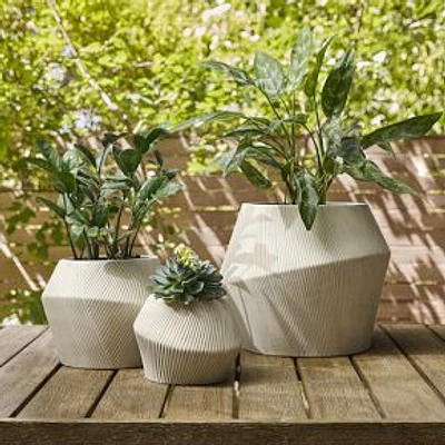 Mavis Medium Tabletop Planter, 6.4" x 4.9", Ceramic, Beige