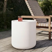 Kos 18" Indoor/Outdoor Side Table, Concrete, Alabaster