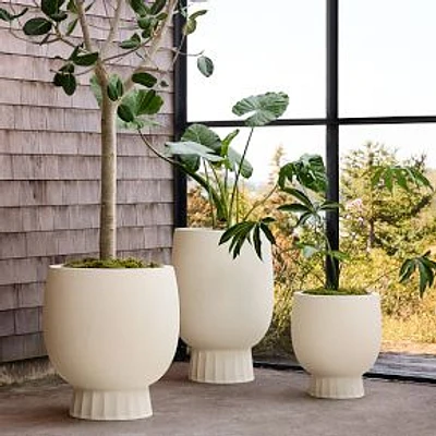 Marta Ficonstone Planter, Medium, Washed White