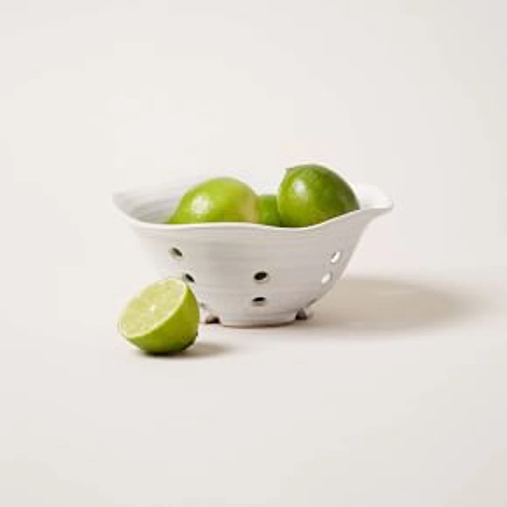 Windrow Berry Bowl White Each