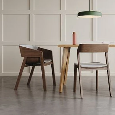 Merano Chair, Acorn, Mode IntaglioGrade 60