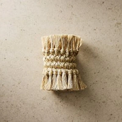 Tallo de Olivo Fique Fringe Napkin Ring