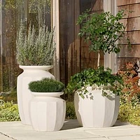 Franco Faceted Medium Floor Planter, Ficonstone, Cream