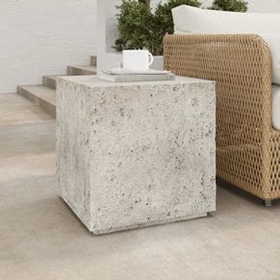 Malfa 17.75" Outdoor Square Side Table, White