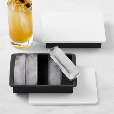 Penguin ice cube tray with lid