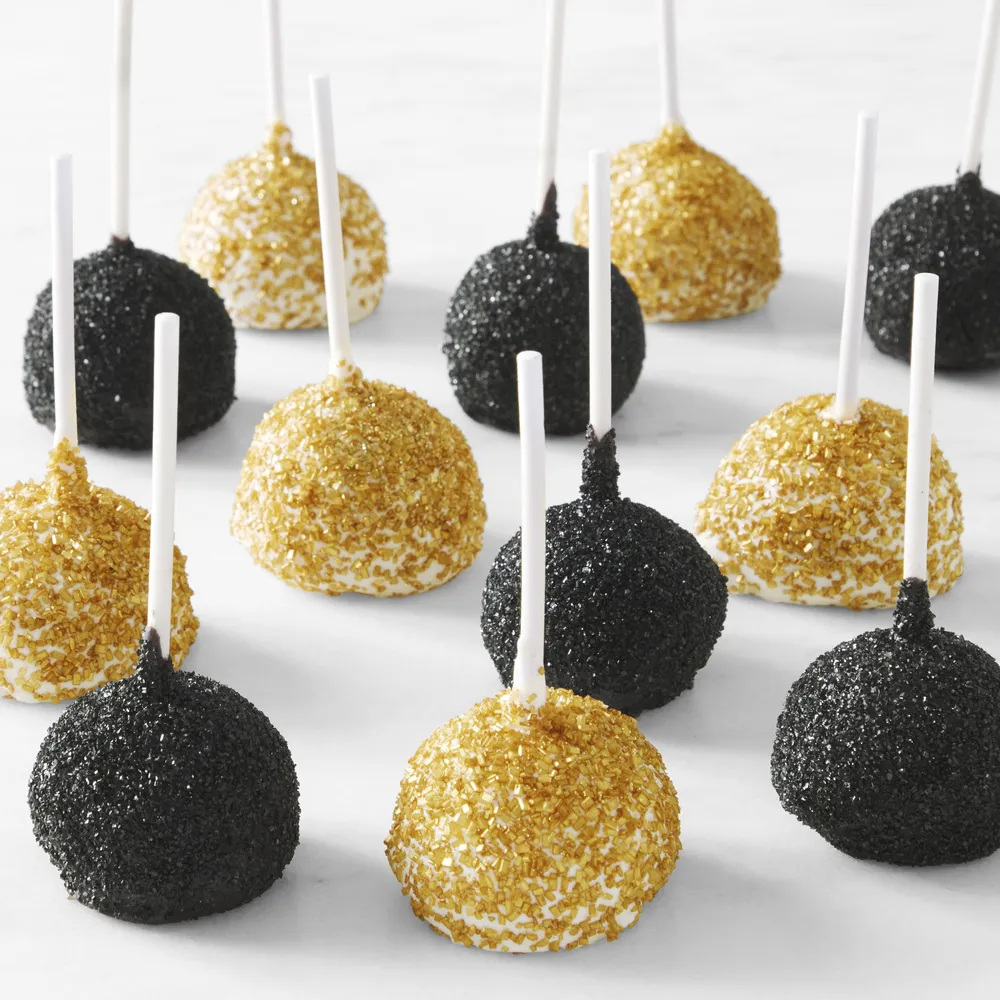 Gold dusted cake pops 💛 #cakepop #cakepops #fyp #baking #cake #goldca... | Cake  Pops | TikTok