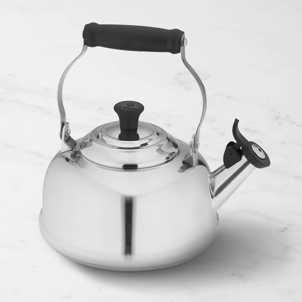 Le Creuset Demi 1.25-Quart Graphite Grey Stovetop Whistling Tea