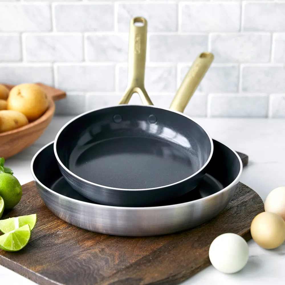GreenPan Clip Series Ceramic Nonstick Frypan with Removable Handle - 8 in. Black