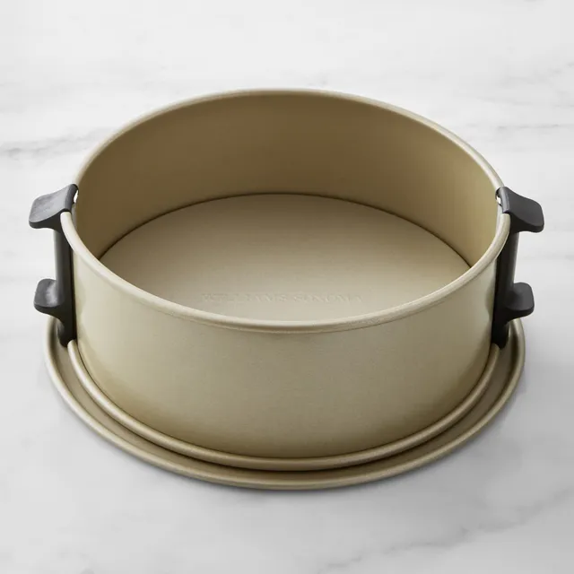 Williams Sonoma Cleartouch Nonstick Rectangular Cake Pan