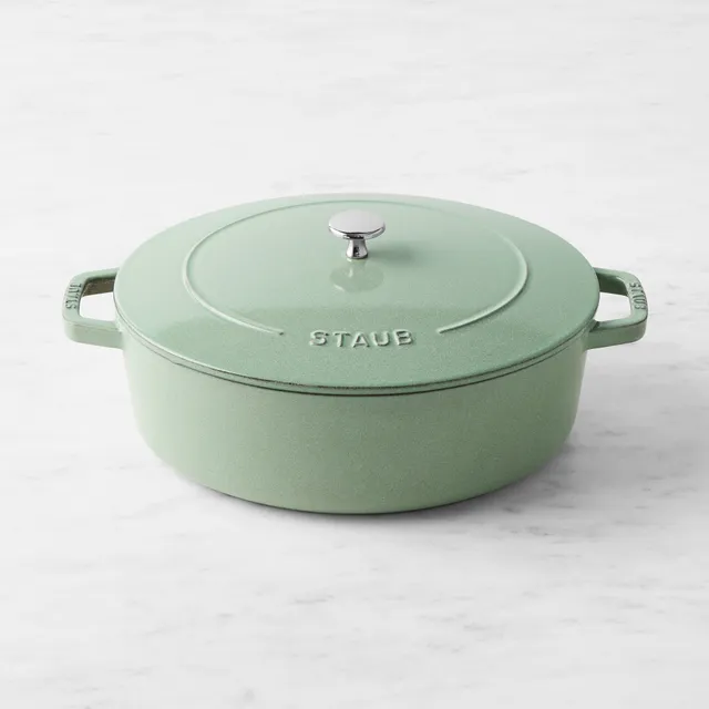 Williams-Sonoma - Holiday 2019 - Staub Enameled Cast Iron Demi French Oven,  3 1/4-Qt., Grenadine