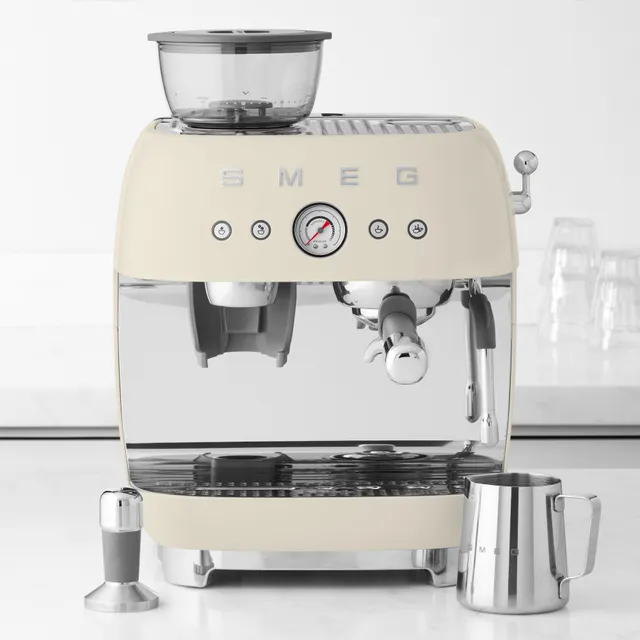 SMEG Espresso Machine for Sale in Moreno Valley, CA - OfferUp