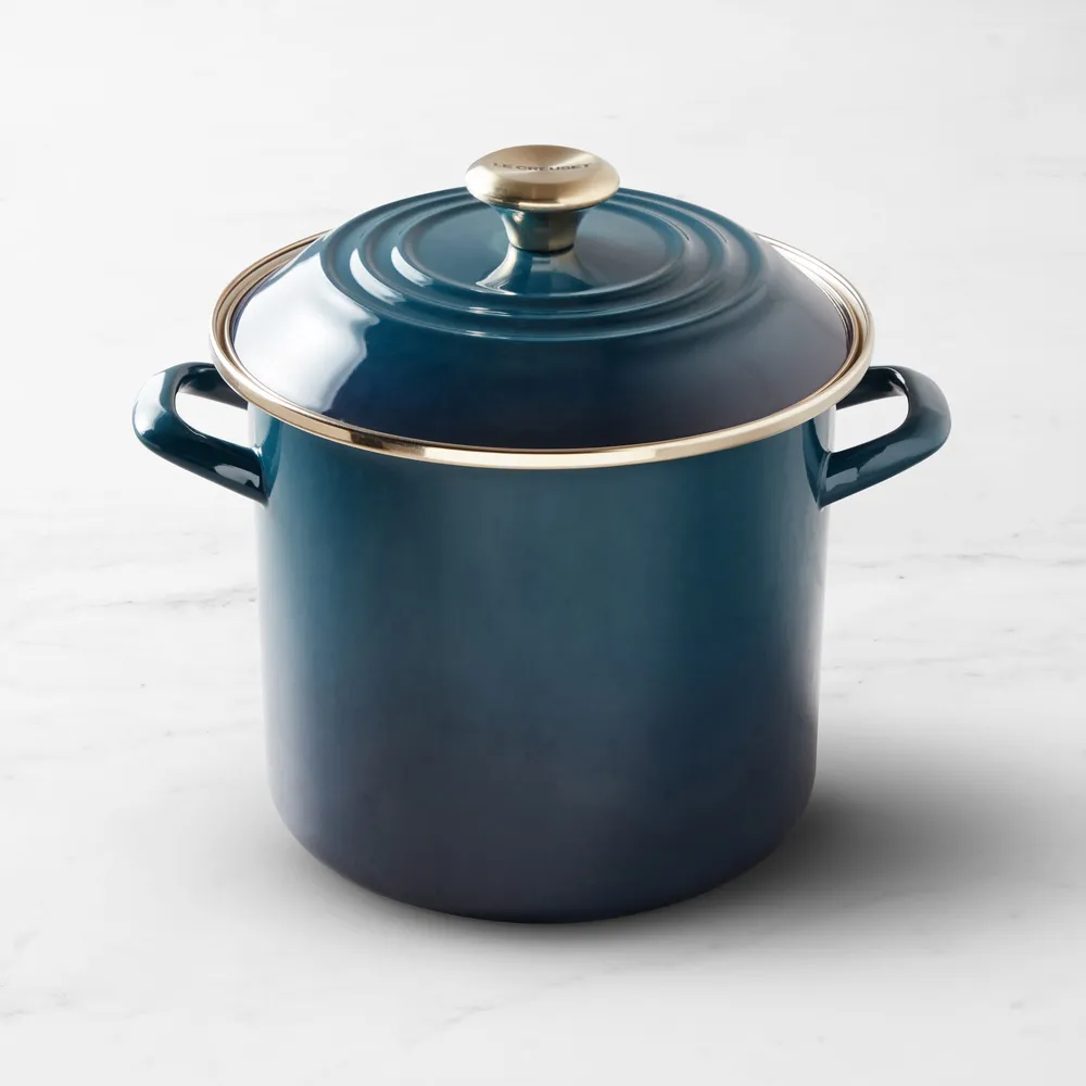 Le Creuset 7-Piece Enamelled Cast Iron Cookware Set in Agave