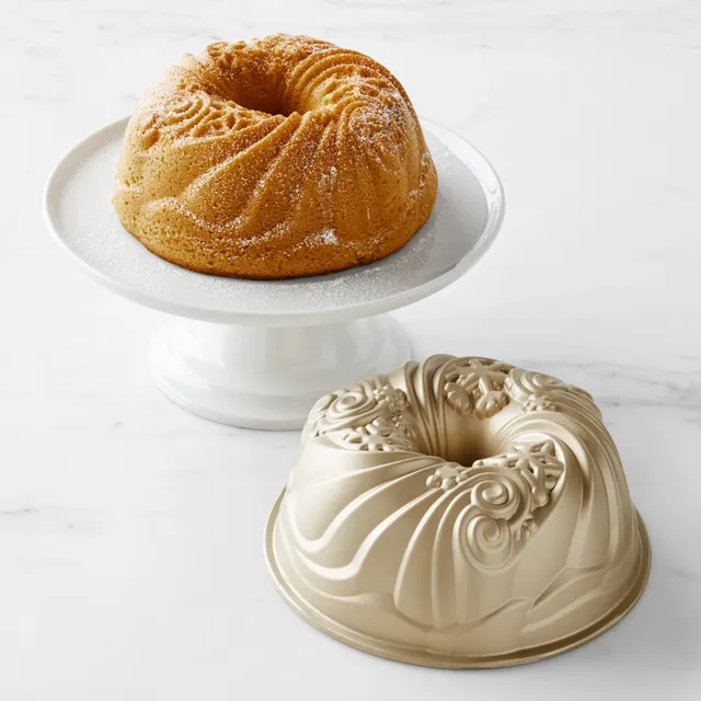 Williams Sonoma Nordic Ware Nonstick Cast Aluminum Swirl Bundtlette Cake Pan