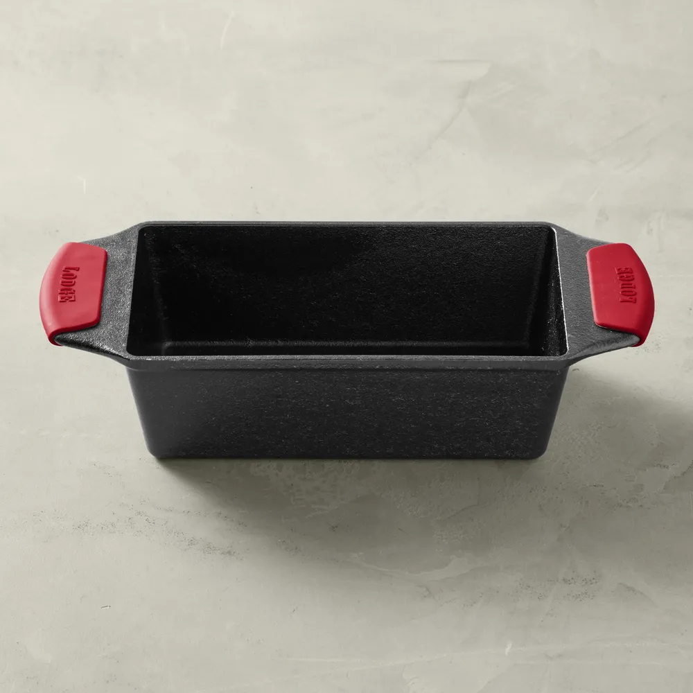Williams Sonoma Lodge Bakeware Seasoned Cast Iron Loaf Pan with Grips
