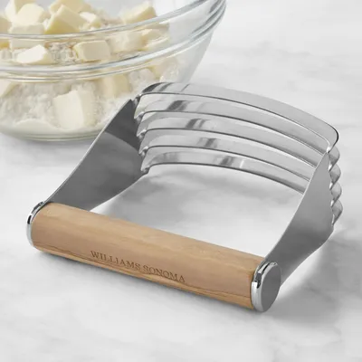 Williams Sonoma Olivewood Lattice Pastry Cutter