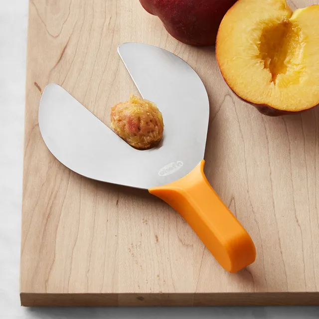 Chef'n Peach Pitter – Little Red Hen